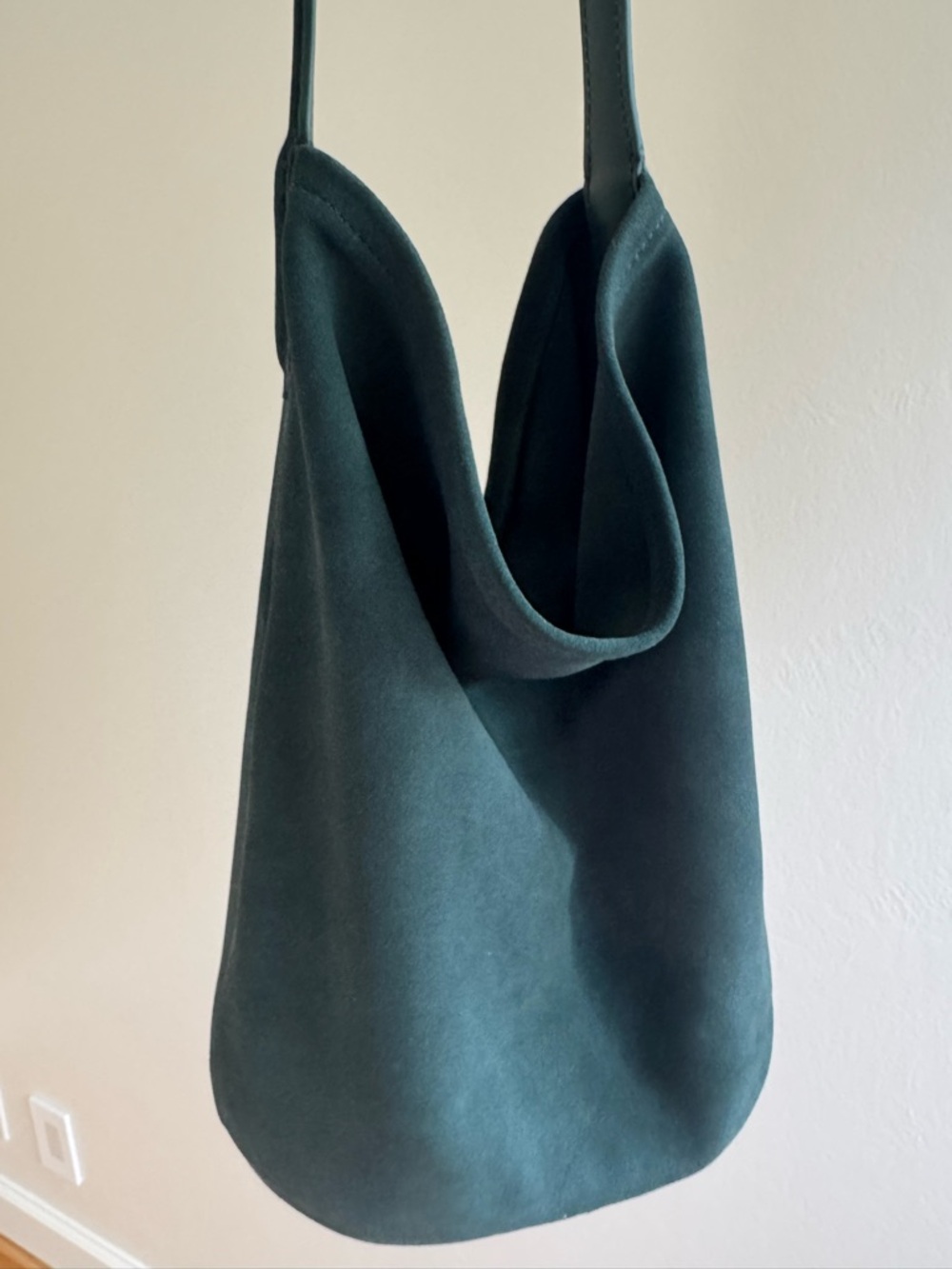 Brand New J Crew Berkeley bucket bag in midnight foliage suede - Picture 7 of 7